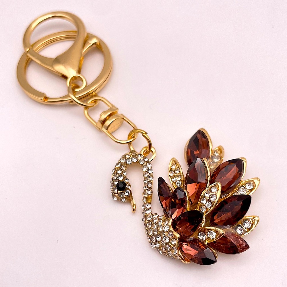 AMBER SWAN | Rhinestone Bag Charm | Keychain (Brand New!) 💘✨